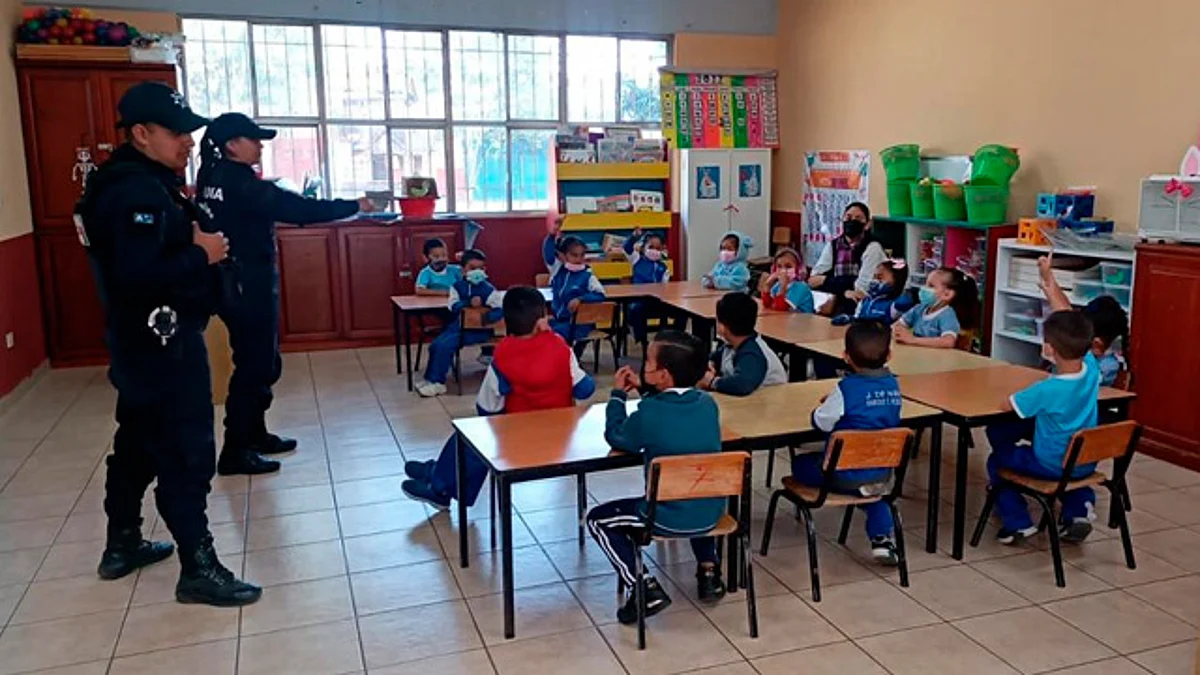 SSP lleva “Un día con tu Guardia Civil”, a infantes de preescolar Enrique C Rebsamen, en Morelia