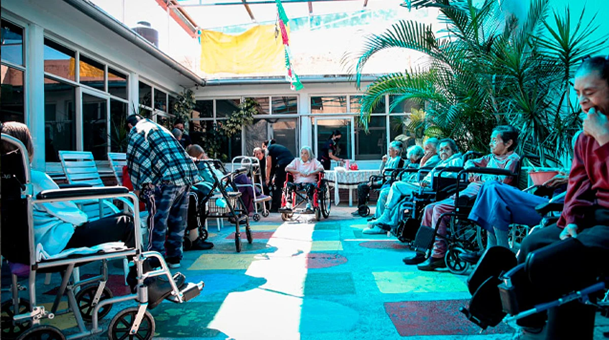 DIF y Junta de Asistencia Privada llevan dotaciones alimentarias a asilo y casa hogar