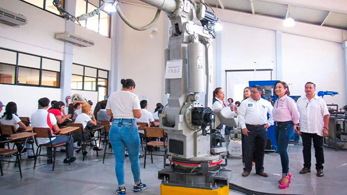 Itzé Camacho, asiste a inauguración del SEE Orienta 2022