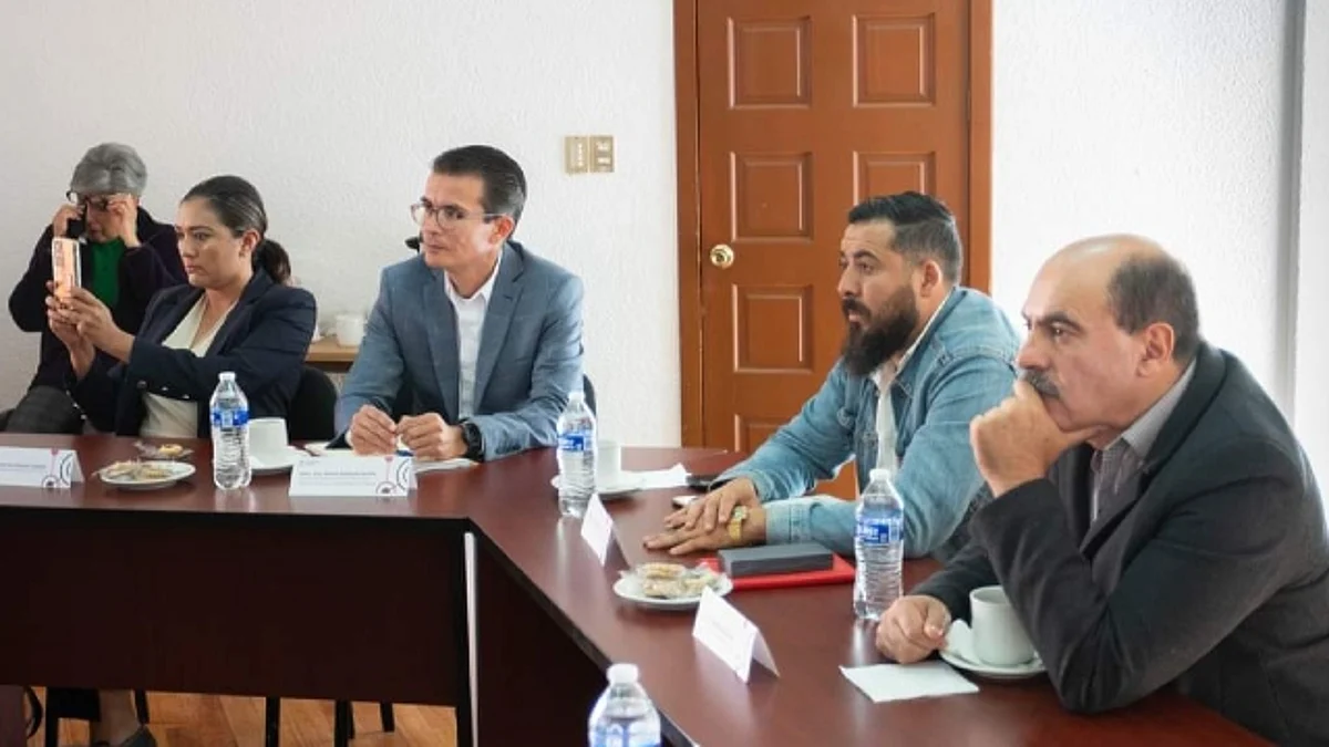 David Melgoza asistió a las oficinas de la SEDUM para analizar procesos territorial de Tangancícuaro