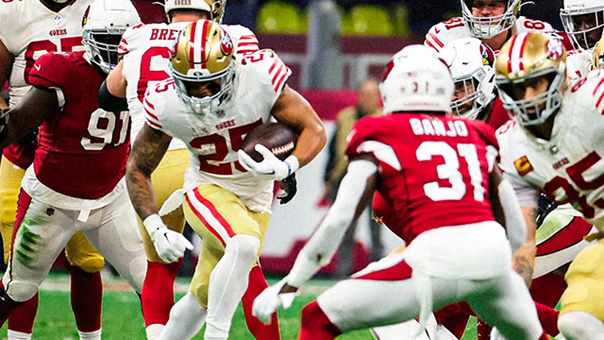 Los 49ers vencen 38-10 a los Cardenales de Arizona en el regreso de la NFL a México