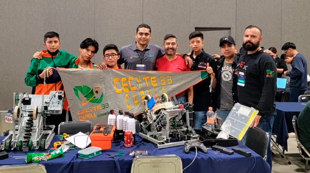 Ganan segundo lugar alumnos del Cecytem en Torneo de Robótica del Sur