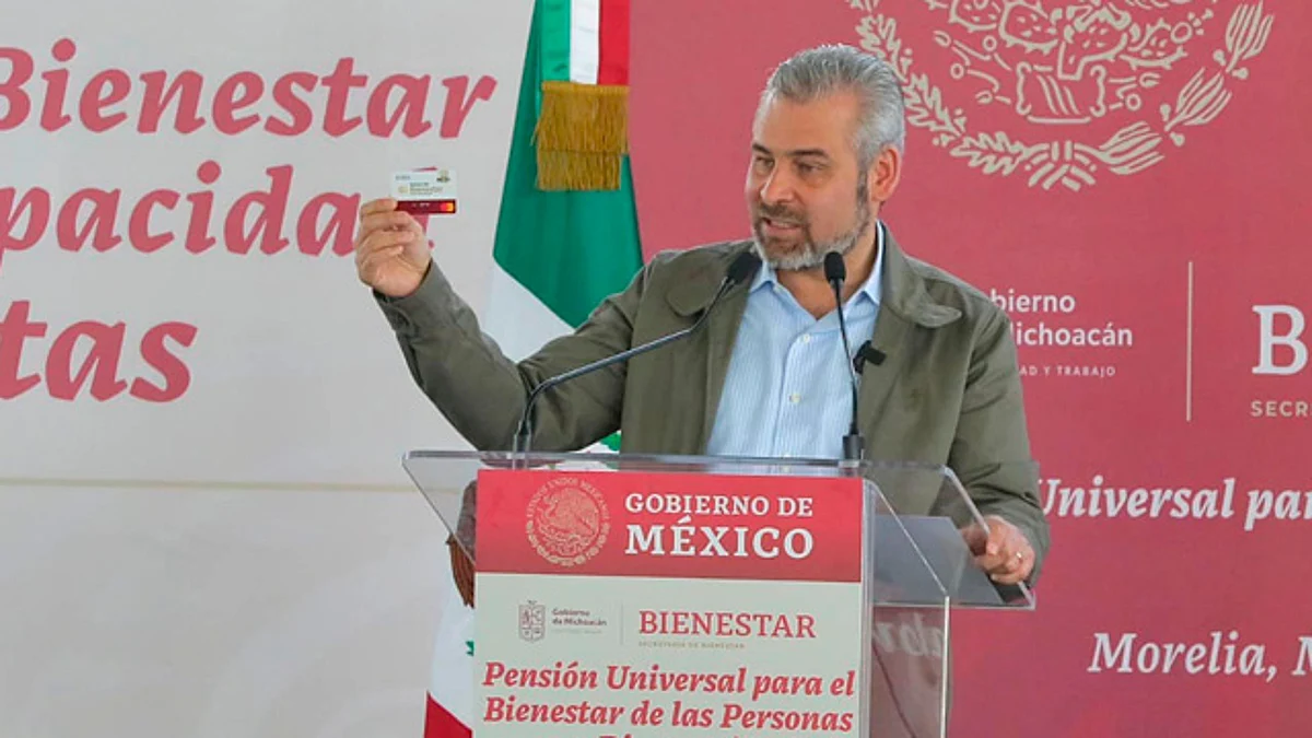 Con recursos propios, gobernador asistirá a marcha con AMLO