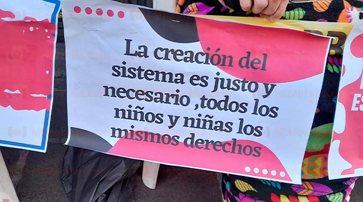 La sesión ordinaria de este miércoles estaba programada a las 09:00 horas