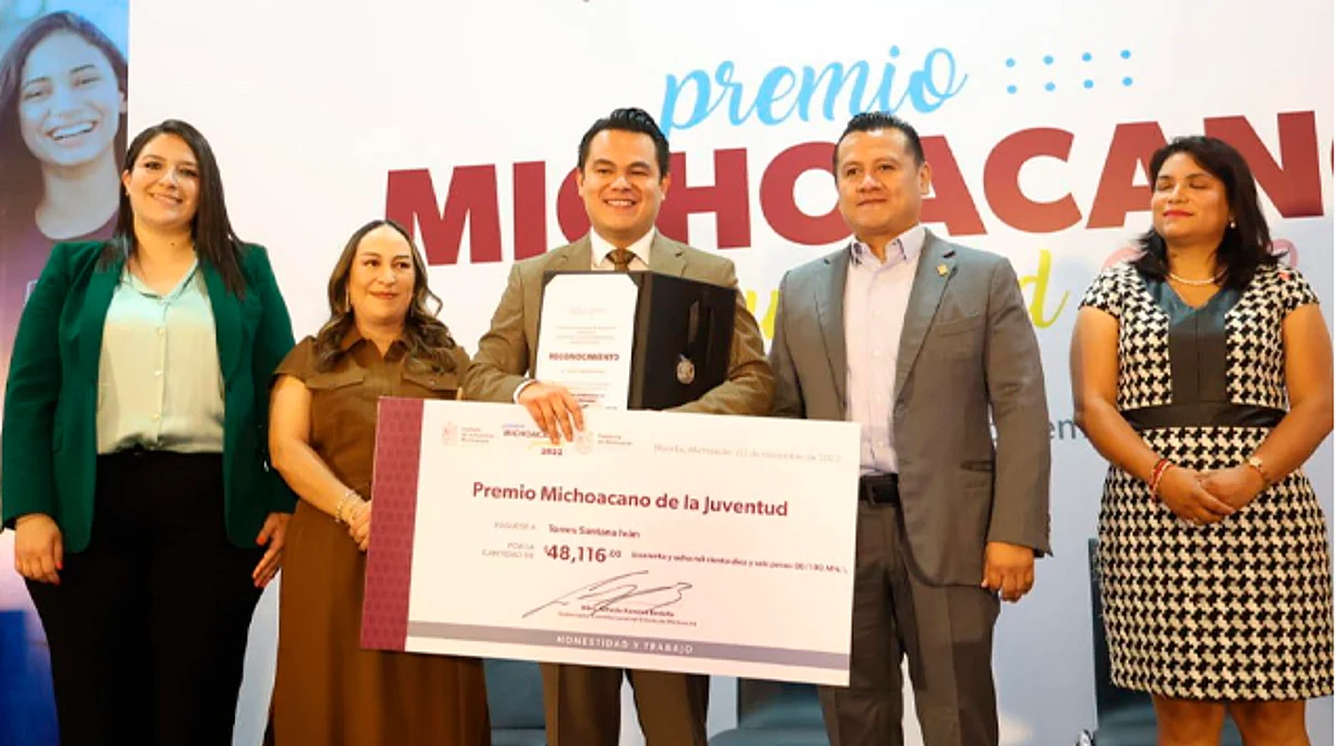 Entregan Premio Michoacano de la Juventud 2022