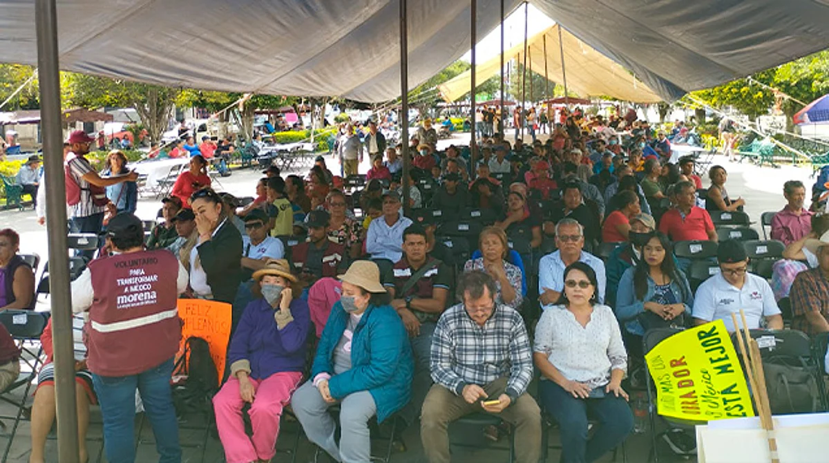 "De traje", la verbena popular de Morena por el cumpleaños de AMLO en Morelia