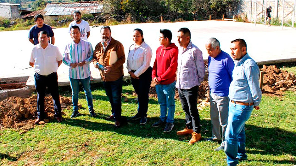 El edil destacó que esta acción tiene como finalidad fomentar el deporte y atender la demanda de la comunidad de Cuanajo