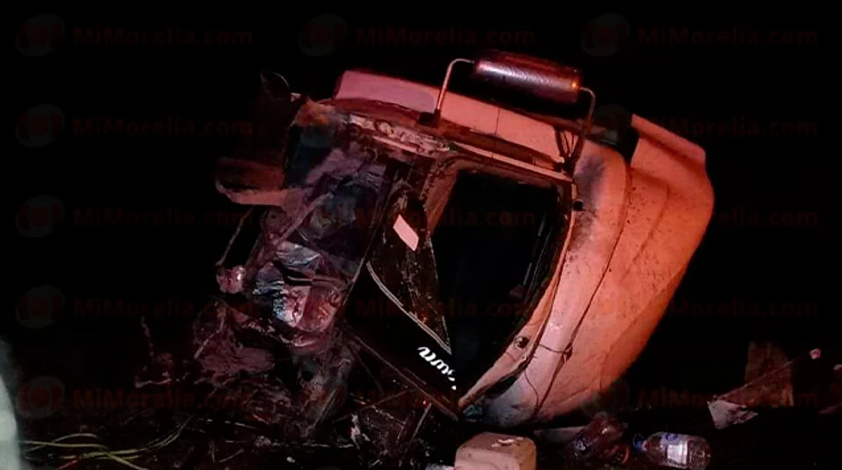 Otro accidente de tráiler en la Siglo XXI deja dos heridos
