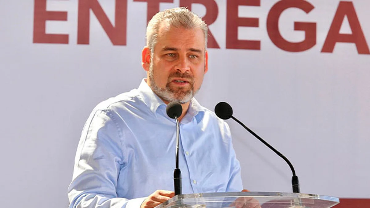 El mandatario destacó que estás obras multianuales representarían alrededor de 6 mil 500 millones de pesos para darle impulso a la economía del estado