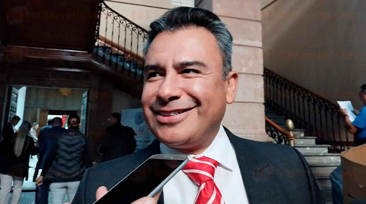 Niega Fidel Calderón formar parte del "bloque opositor" en el Congreso michoacano