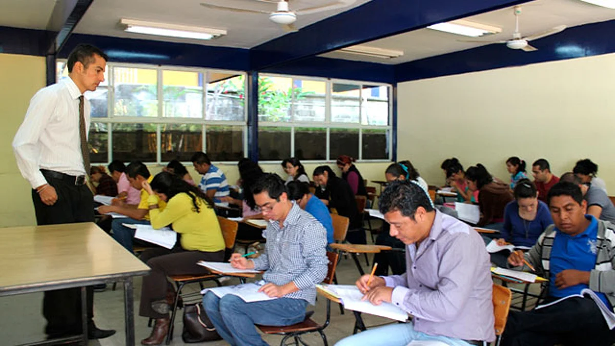 Se abordarán el análisis de la práctica docente, así como el desarrollo de un pensamiento crítico que permita vivir y convivir en sociedad de manera solidaria y participativa