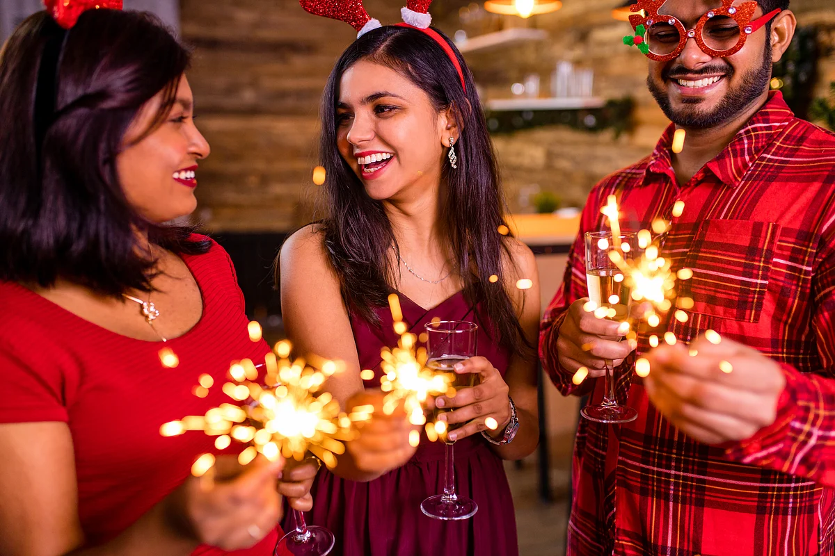 Mexicanos gastan al año más de 40 mil pesos en fiestas y celebraciones: estudio