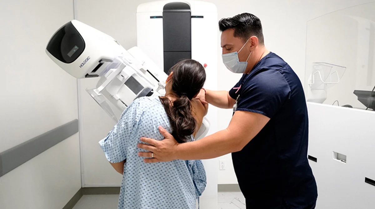 Sedebi beneficiaría con pensión a 1,600 mujeres con cáncer, en primera etapa