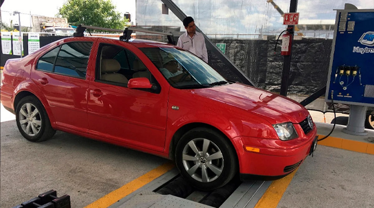 Verificación vehicular se mantendrá vigente y voluntaria durante 2023 en Michoacán