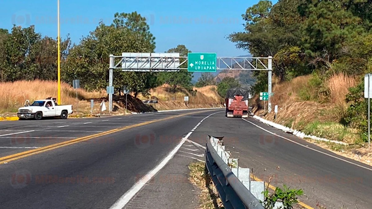 MERECES; empresarios y transportistas exigen 4 carriles en la Siglo XXI