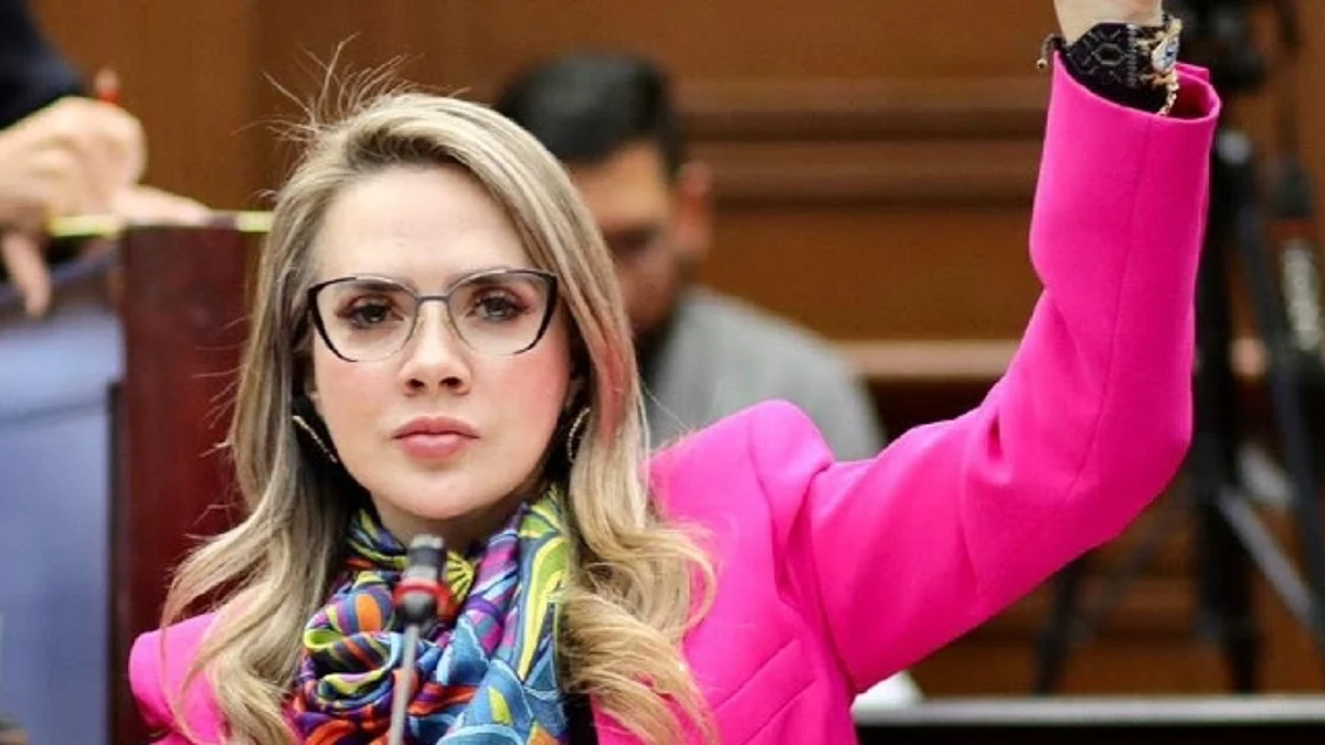 Trabajó para no perjudicar a las miles de mujeres que son beneficiadas con los programas que maneja la dependencia