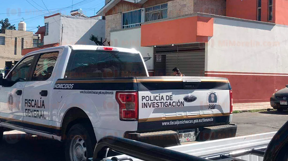 Envuelto en una cobija, hallan a hombre estrangulado en casa de Morelia