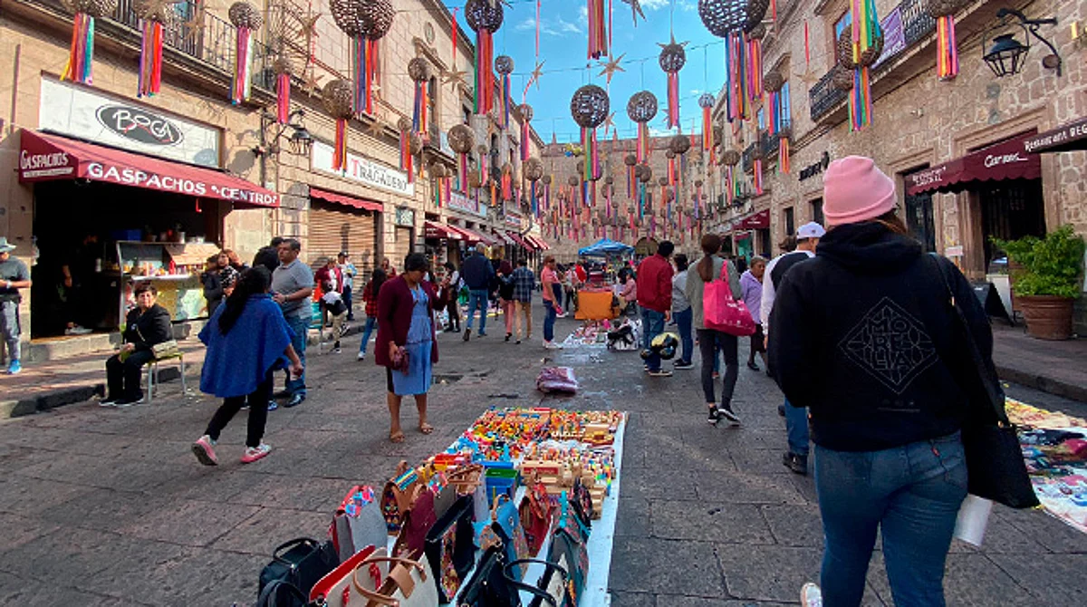 Esperan comerciantes del Centro de Morelia derrama económica de 620 mdp