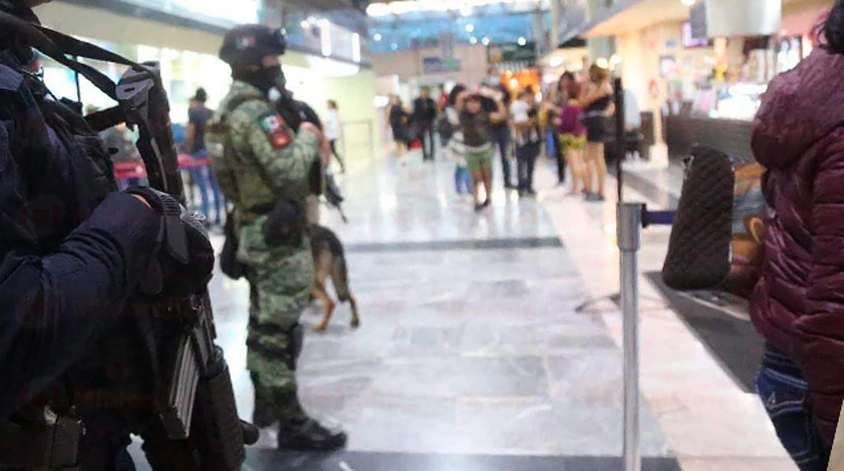 Hallan feto humano tras limpiar baño de autobús en la terminal de Morelia