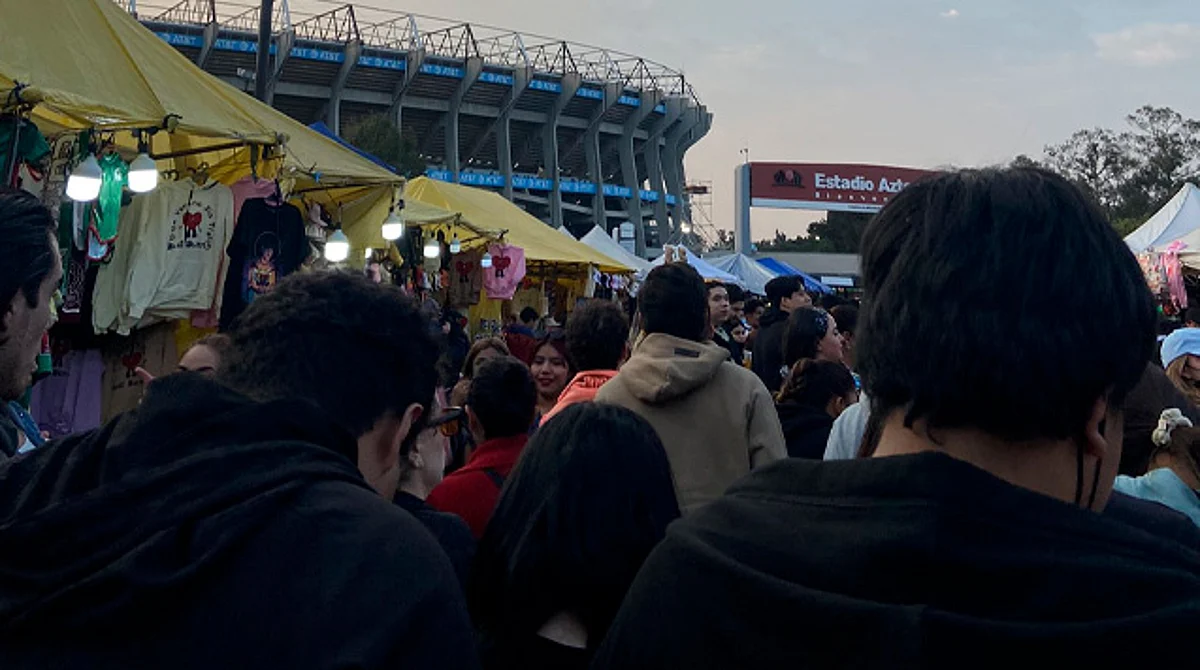 Detienen a 11 más por reventa de boletos para Bad Bunny en el Estadio Azteca