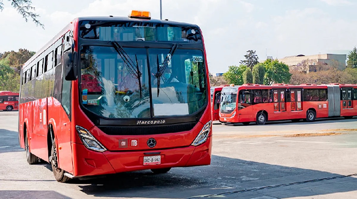 Con el metrobús, analiza Sedum crear Sistema Integrado de Transporte