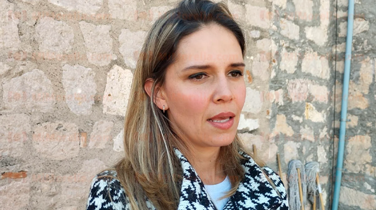 Pide Daniela de los Santos reparación de carreteras en todos los municipios de Michoacán