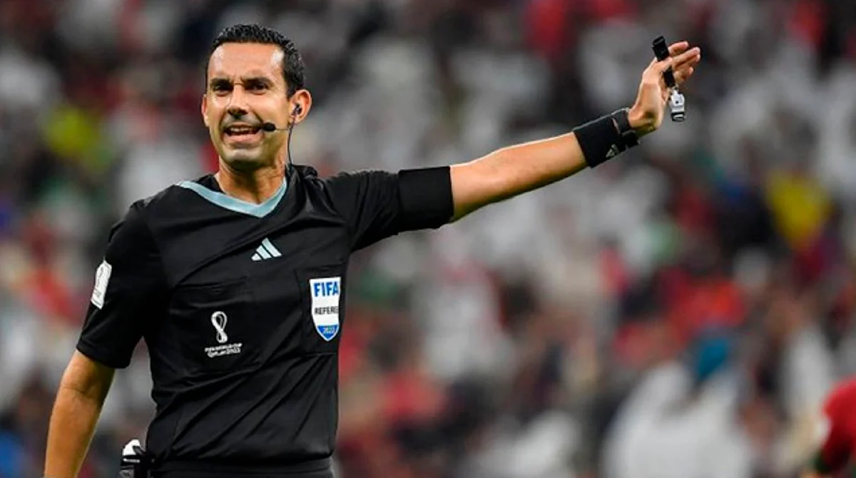 César Ramos, el arbitro mexicano que pitará en la semifinal del Mundial Qatar 2022