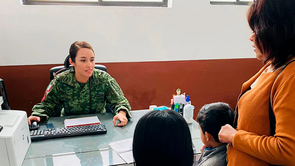 25% de mujeres que estudian medicina en el Ejército Mexicano, logran una especialidad