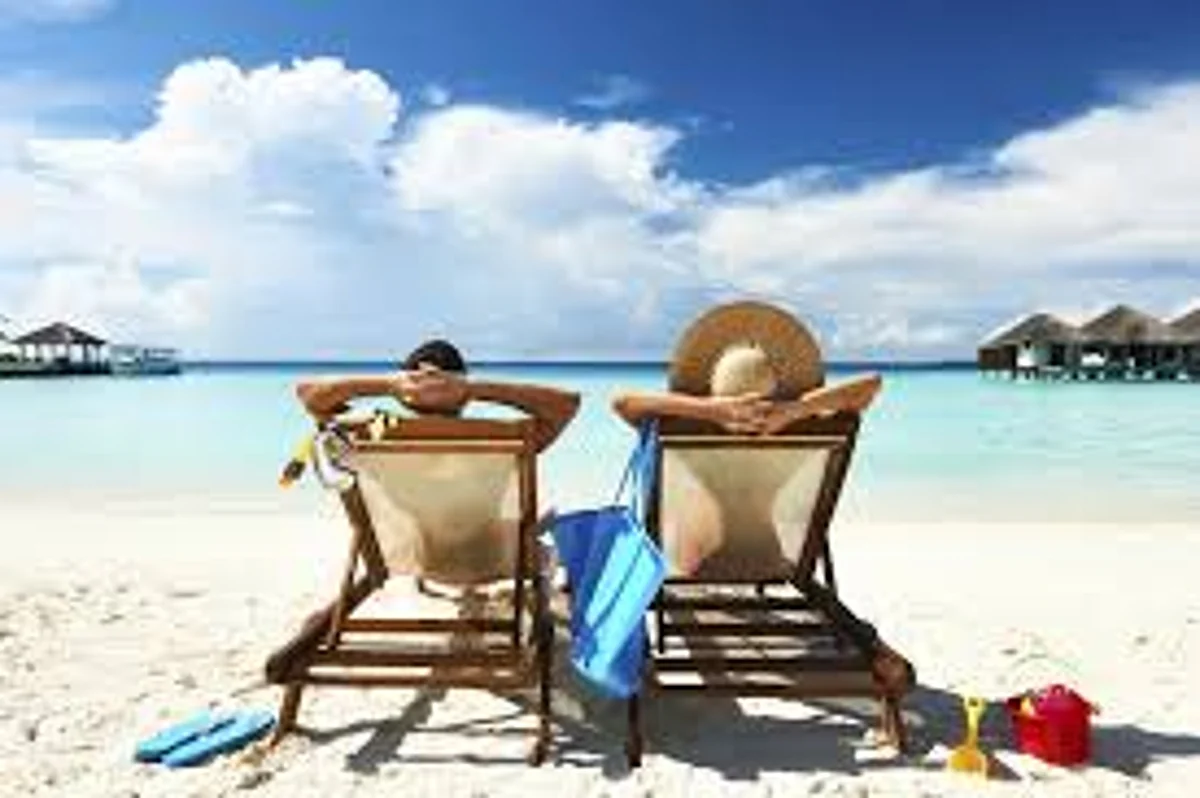 Aprueban propuesta de 12 días de vacaciones, pero con cambios; pasa al Senado