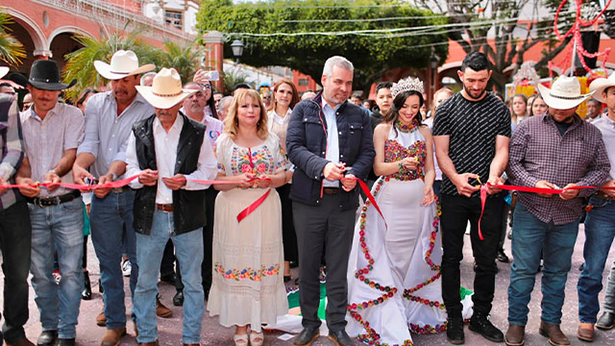 La feria estará hasta el próximo 29 de diciembre en la plaza principal de Cotija