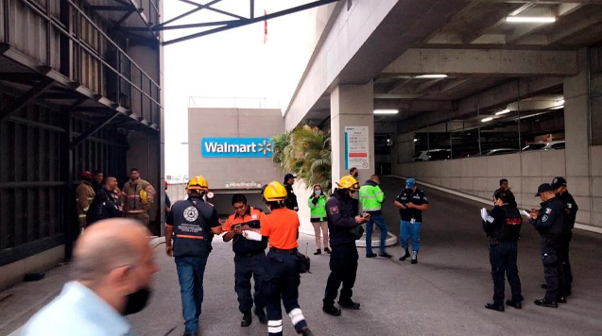 Reportan amenaza de bomba en Plaza Averanda de Cuernavaca