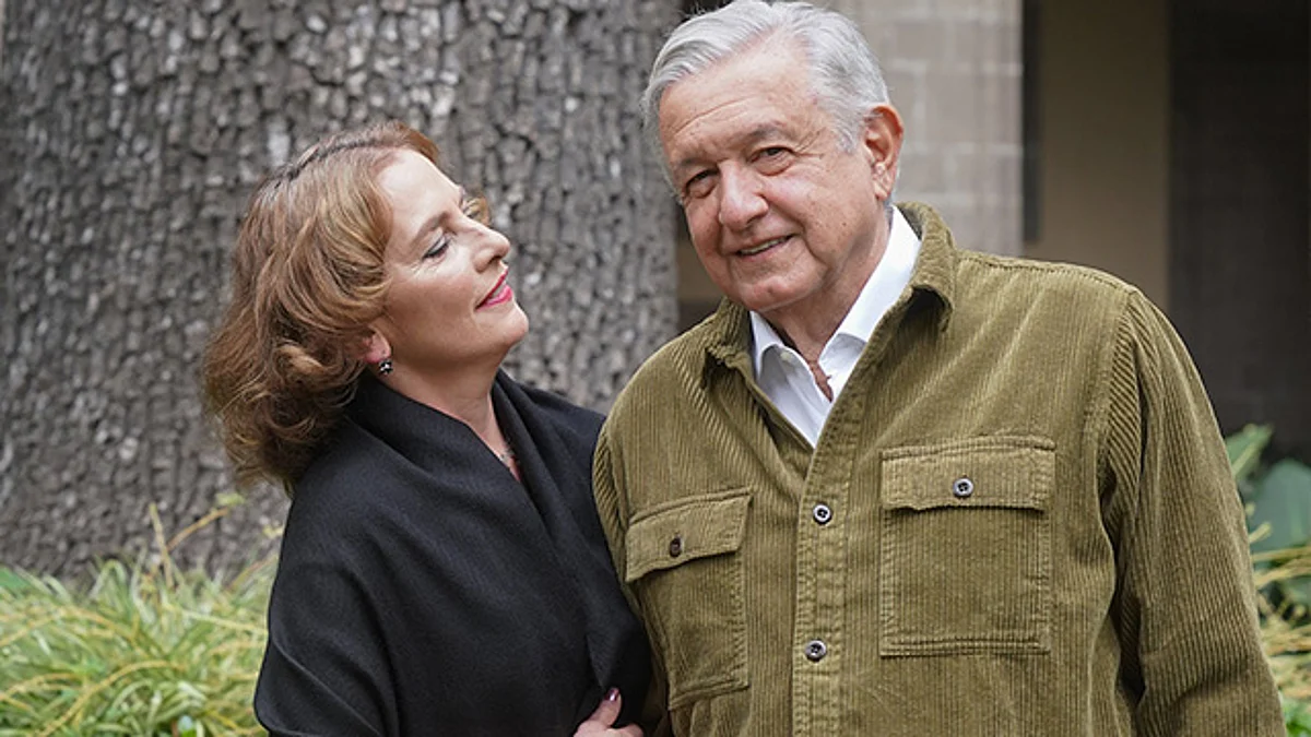 "Hoy es un día para celebrar, porque nace el defensor más importante", comparte AMLO