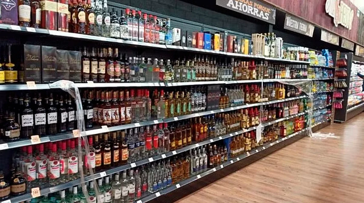 Precio de las bebidas alcohólicas subirá 4.5% en Michoacán en el 2023