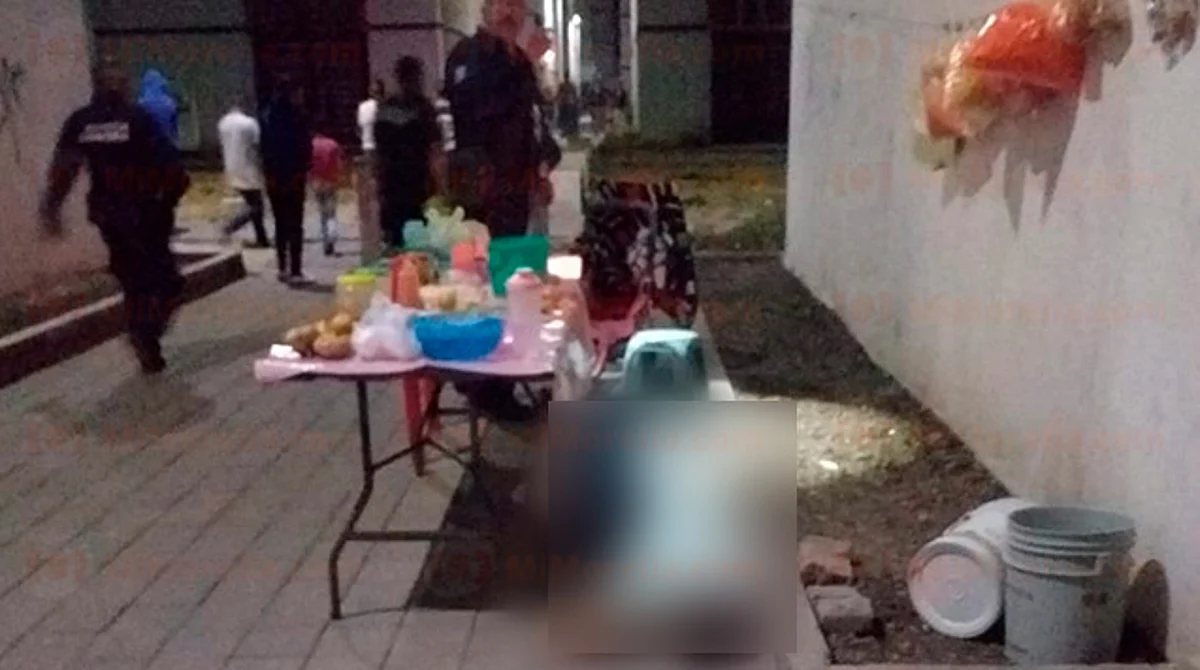 Michoacán: de 4 balazos matan a mujer en puesto de papas y churros
