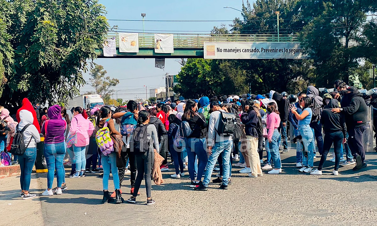 “Cada quien es responsable de sus actos”: gobernador ante manifestación de normalistas