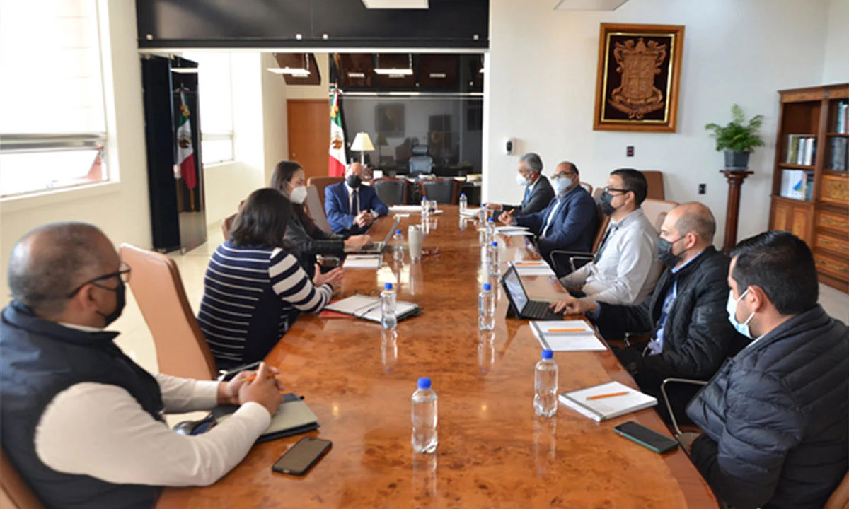Establece Jorge Reséndiz reuniones de seguimiento de proyectos administrativos estratégicos con titulares de áreas