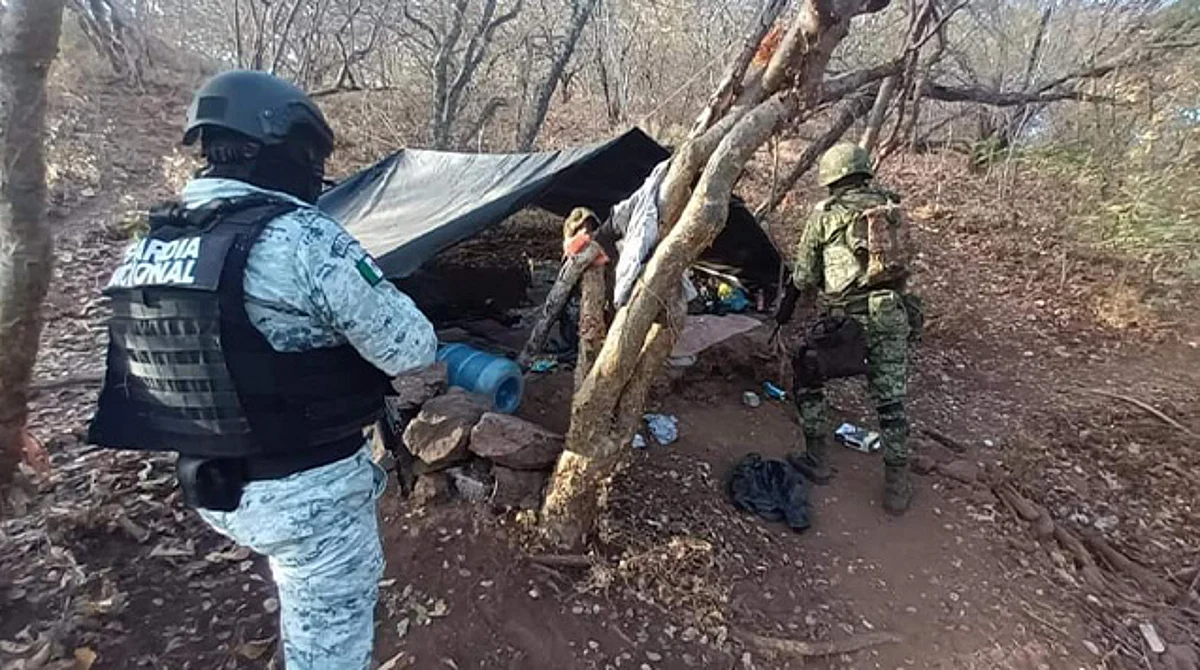 Destruye GN dos narcocampamentos en Tierra Caliente, Michoacán
