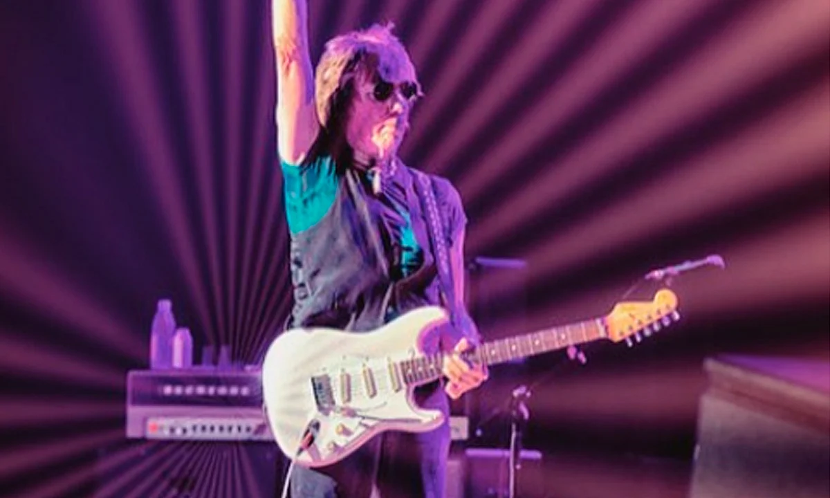 Muere Jeff Beck, legendario guitarrista de rock