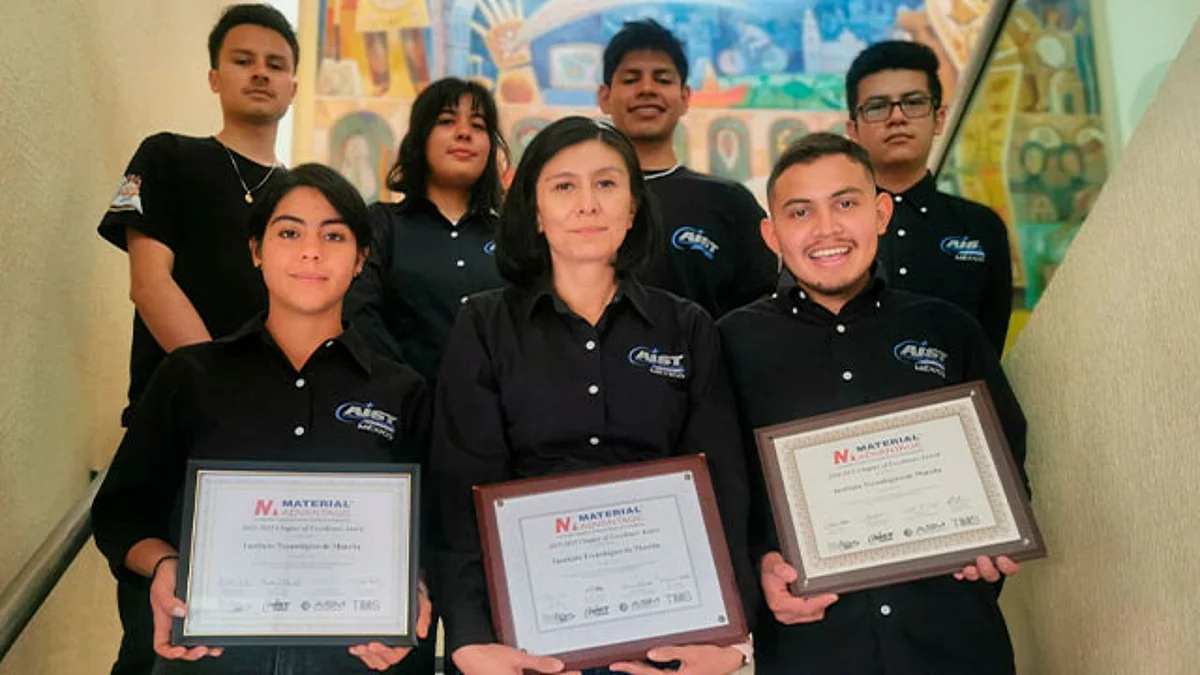 Los alumnos acreedores a la beca son: Jesús Campuzano, Bryan Hernández, Jorge Tapia, Monserrat Torres, Valeria Villagomez y Gabriel Magaña