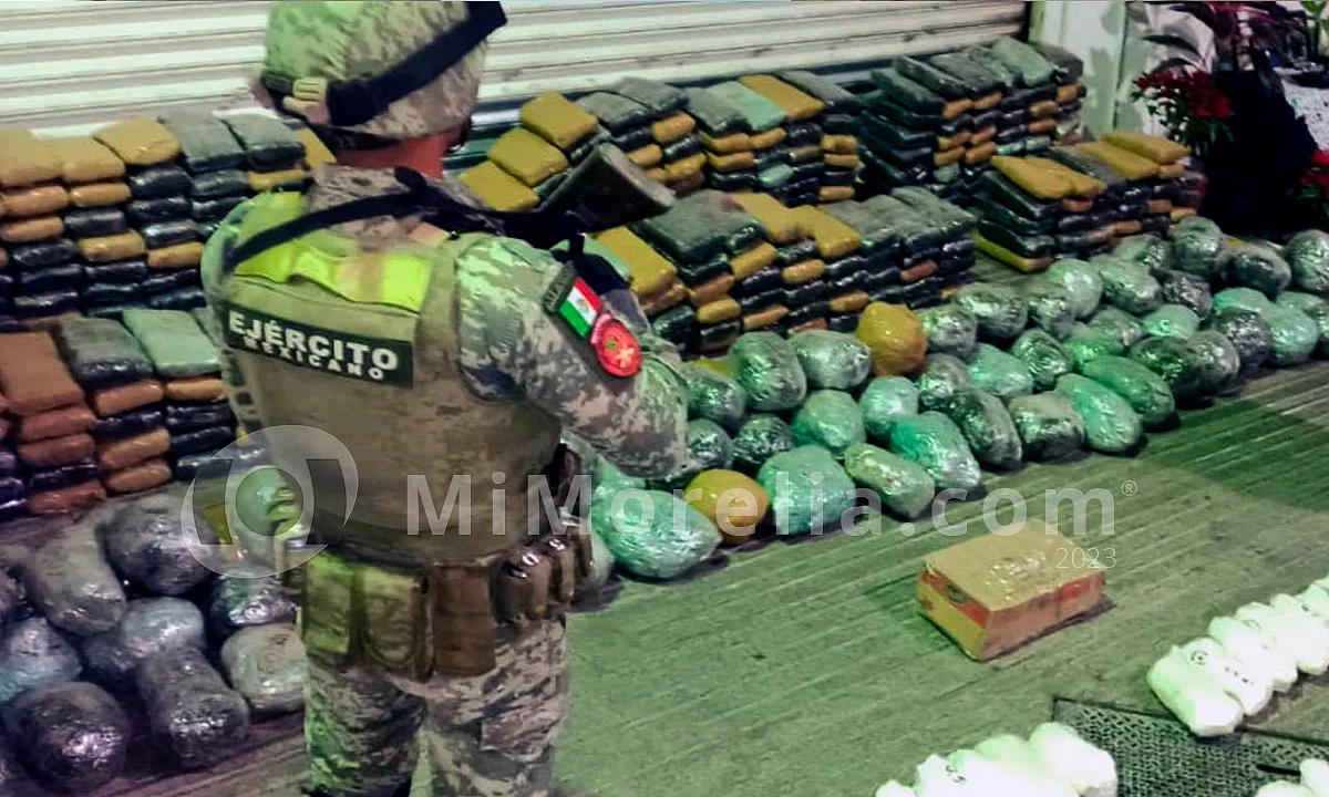 Michoacán: Sedena realiza millonario aseguramiento de cristal y marihuana