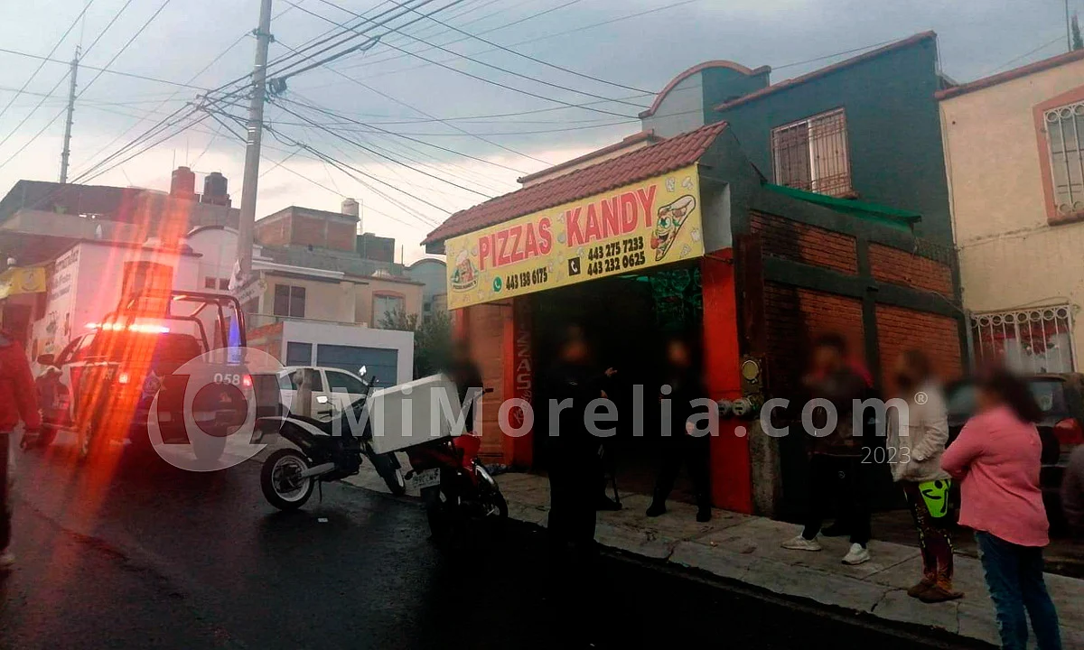 Joven es herido de balazo en la cabeza en pizzería de Galaxia Tarímbaro
