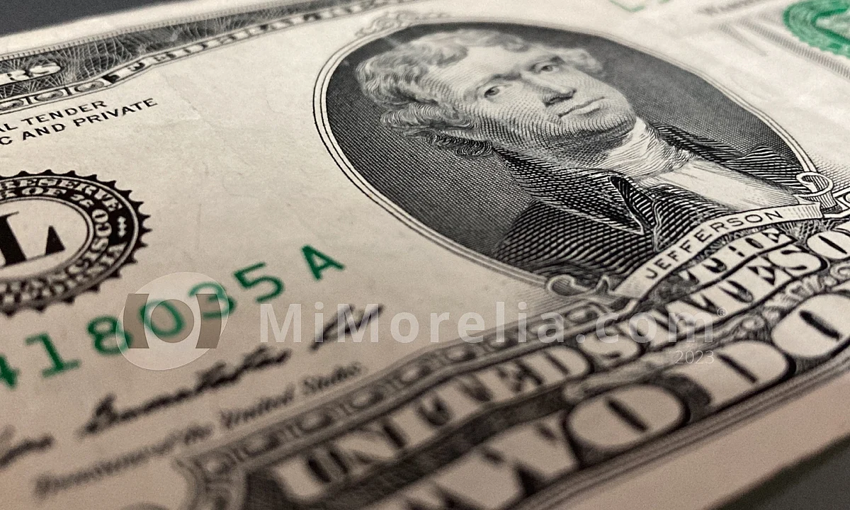 Impacto positivo, la baja del precio del dólar en México: Colegio de Contadores