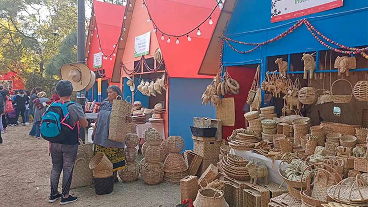 Morelia: últimos días de la venta de artesanía en la Villa Navideña