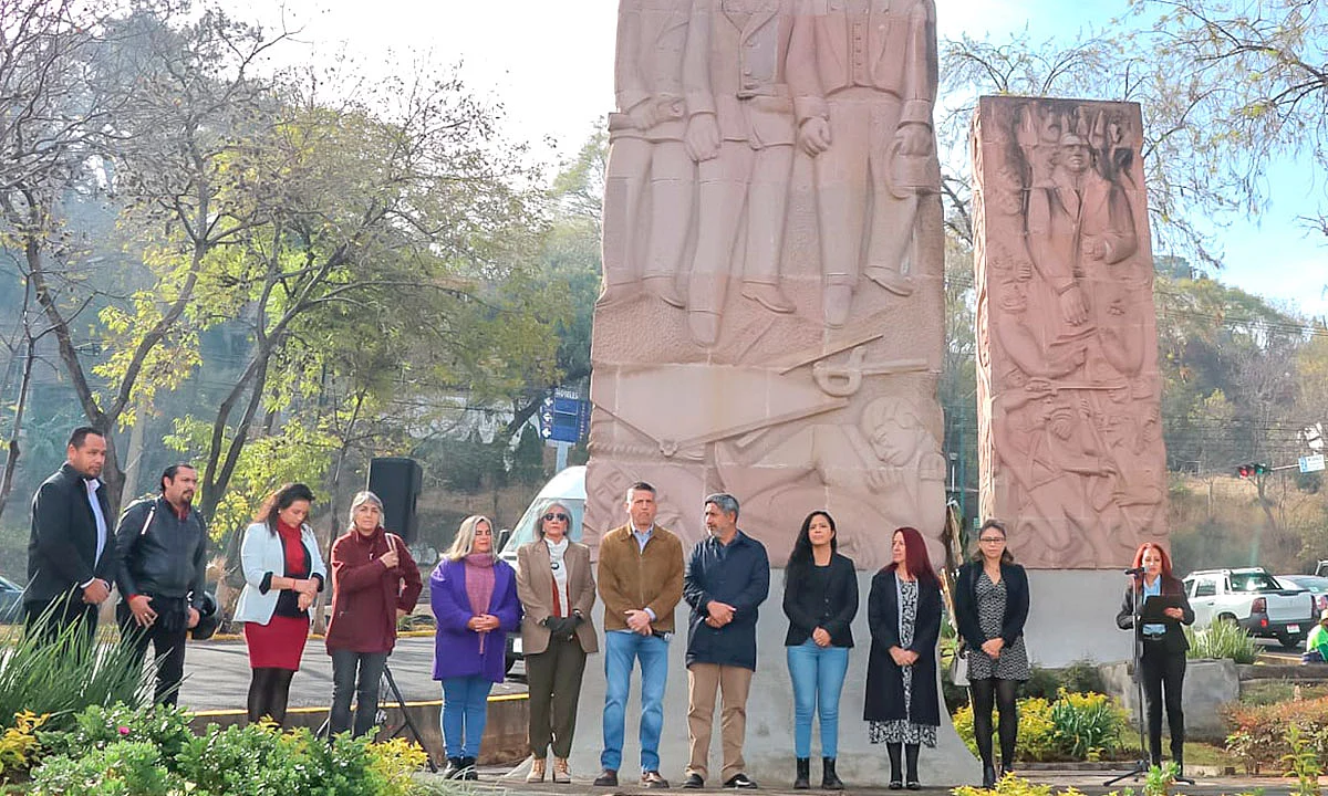 La presidenta de la Fundación Cultural "Alfredo Zalce" e hija del artista, Beatriz Zalce, expresó que su padre se queda no sólo en el ánimo y en el corazón de la gente, sino en el arte público, en la obra de caballete y de grabado