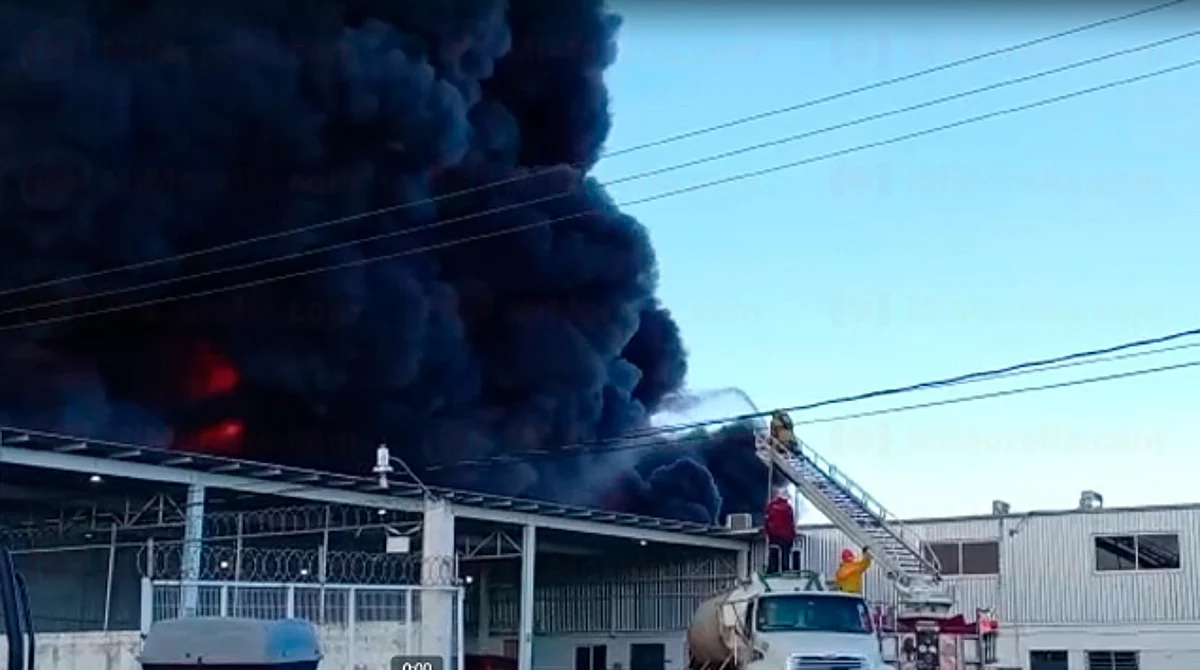 Al 50% controlado el incendio de Salida Salamanca
