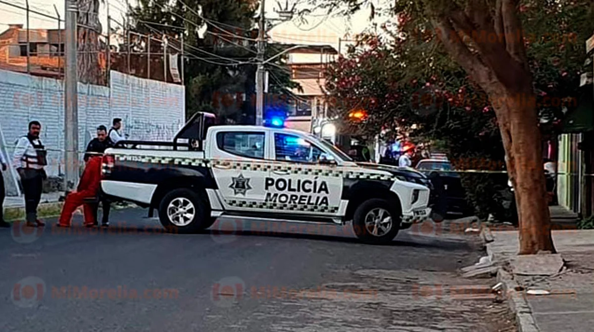 Balean a hombre afuera de una tienda al norte de Morelia