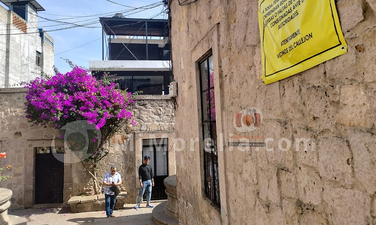 Morelia: se hartan en Callejón del Romance de "cochinadas" y dan ultimátum
