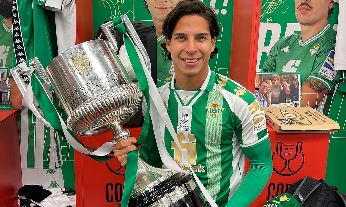 Diego Lainez volverá de España a Tigres, aseguran