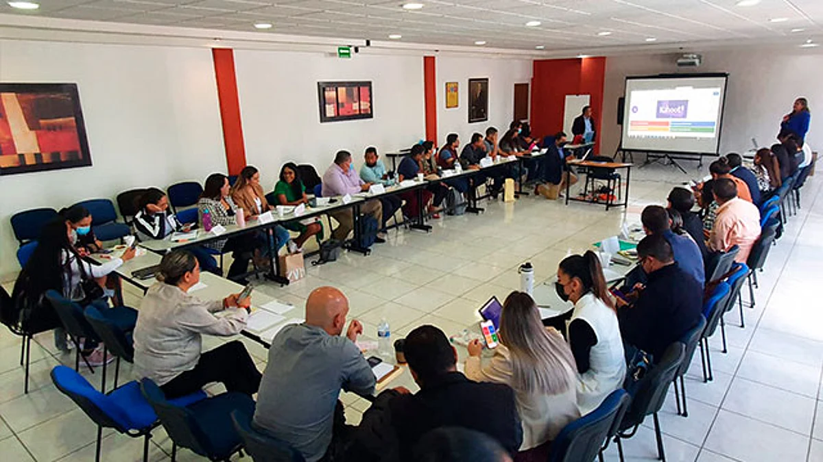 En 2022, brindó Cecytem siete cursos de capacitación al personal docente y administrativo