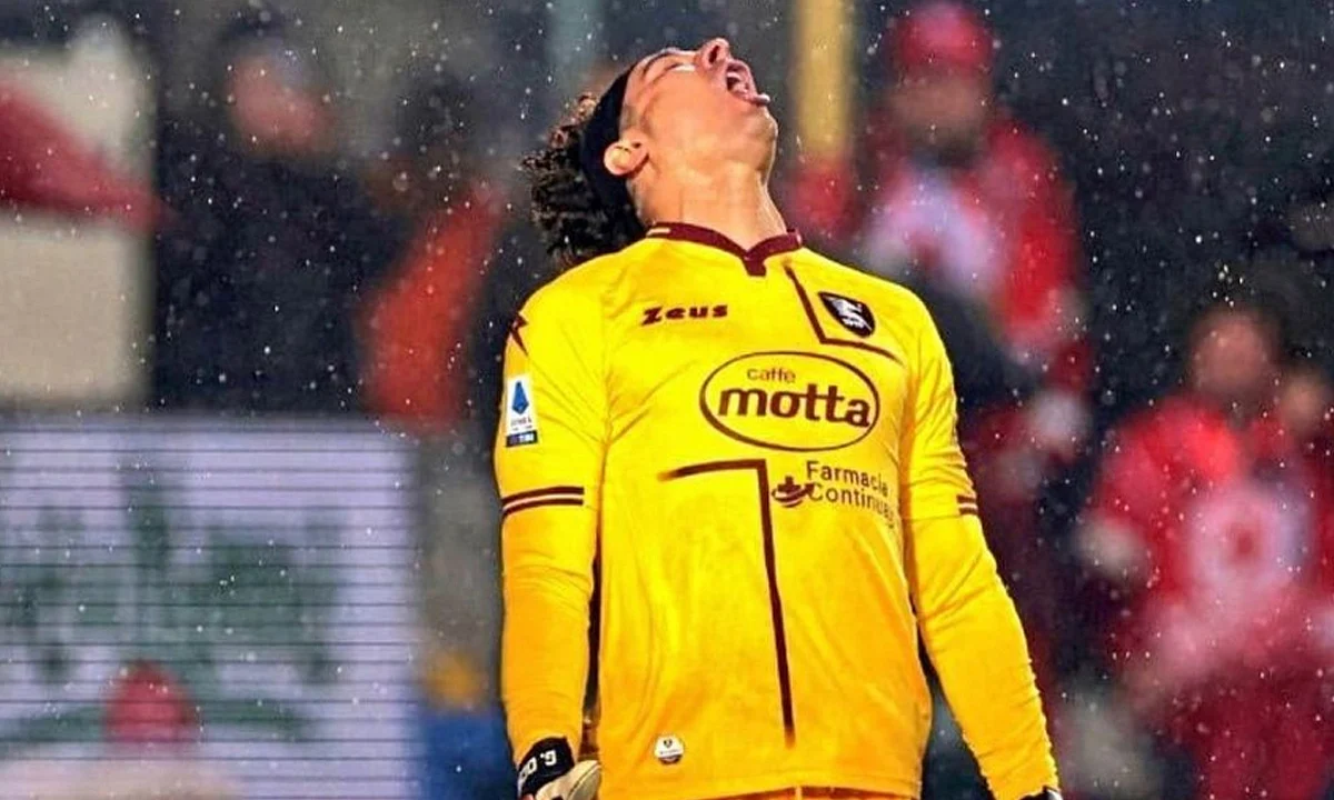 Salernitana: Memo Ochoa aparece luego de mayor goleada en contra: 8 anotaciones